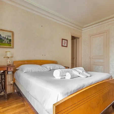 Chanzy-spacieux Familial Place De La Nation Paris